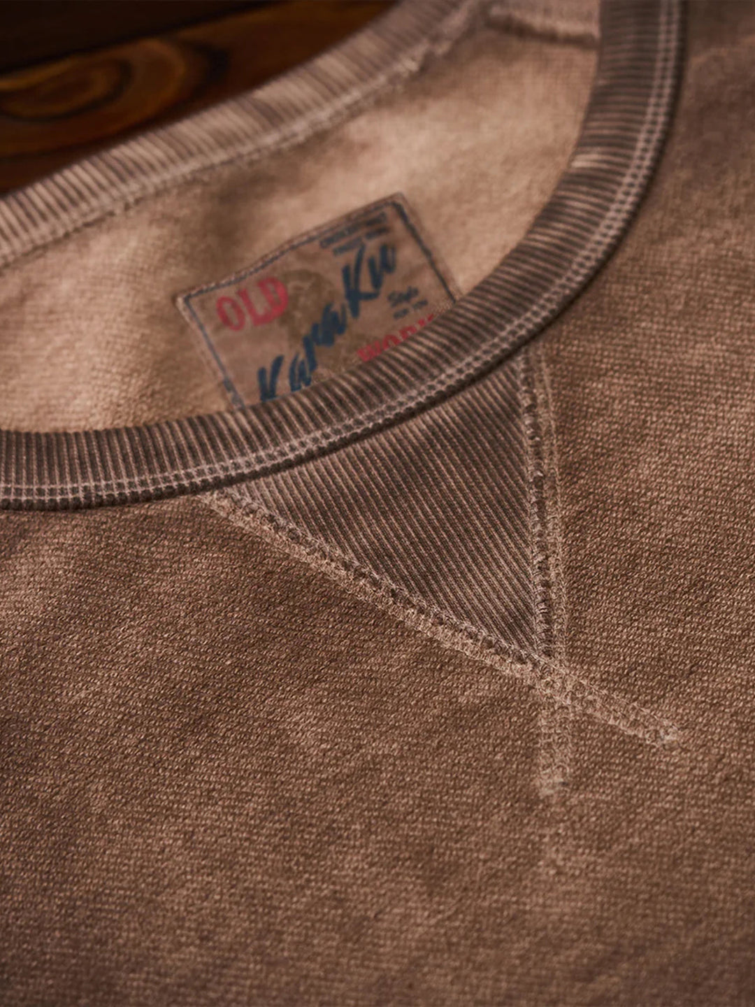 “KARAKU” Embroidered Logo Vintage-style Navy Crew Neck Sweatshirt