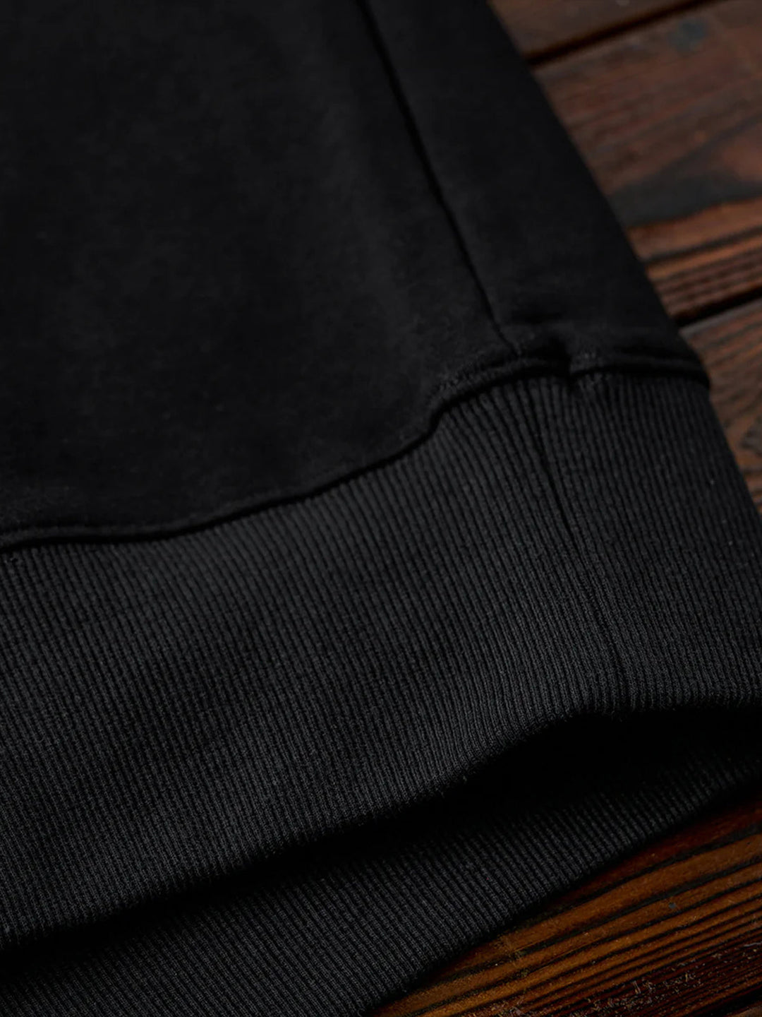 “Scratching Cat” Sashiko Embroidered Sweatshirt