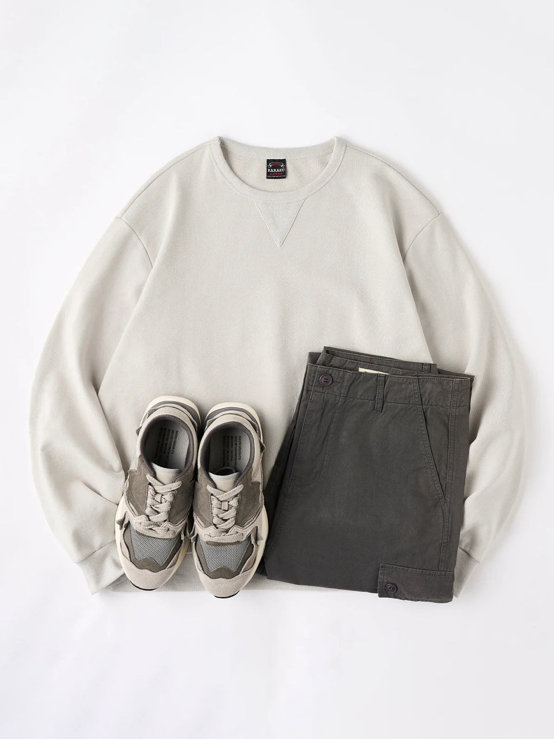 "Skeleton-Visible Cat" Print Back-Pile Cotton V-Gusset Sweatshirt