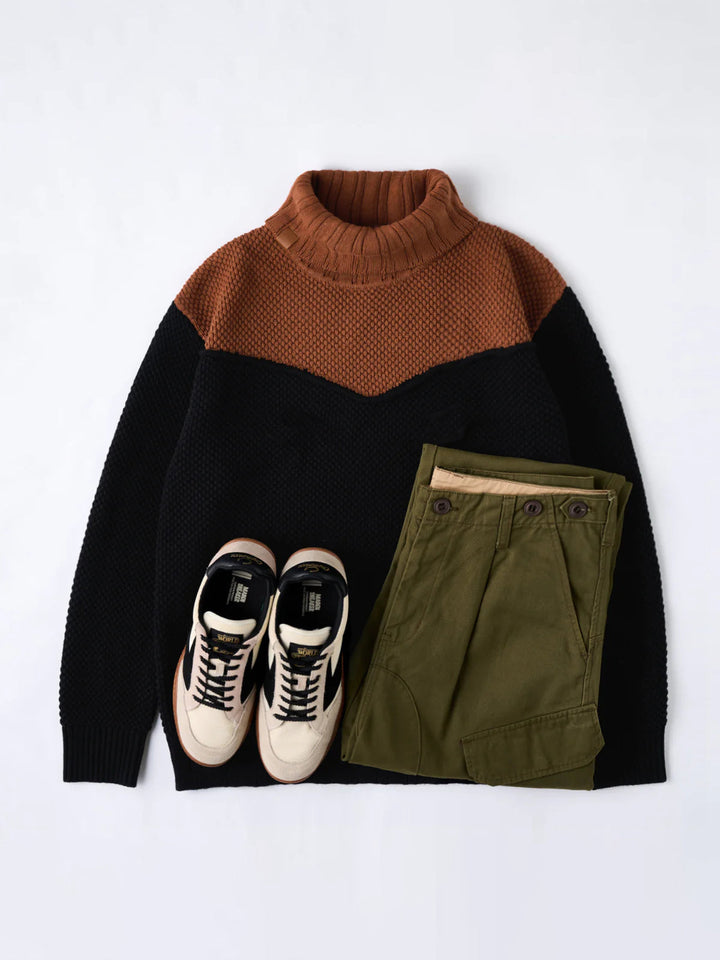 Colorblock Turtleneck Pineapple Knit Sweater with Leather Tag