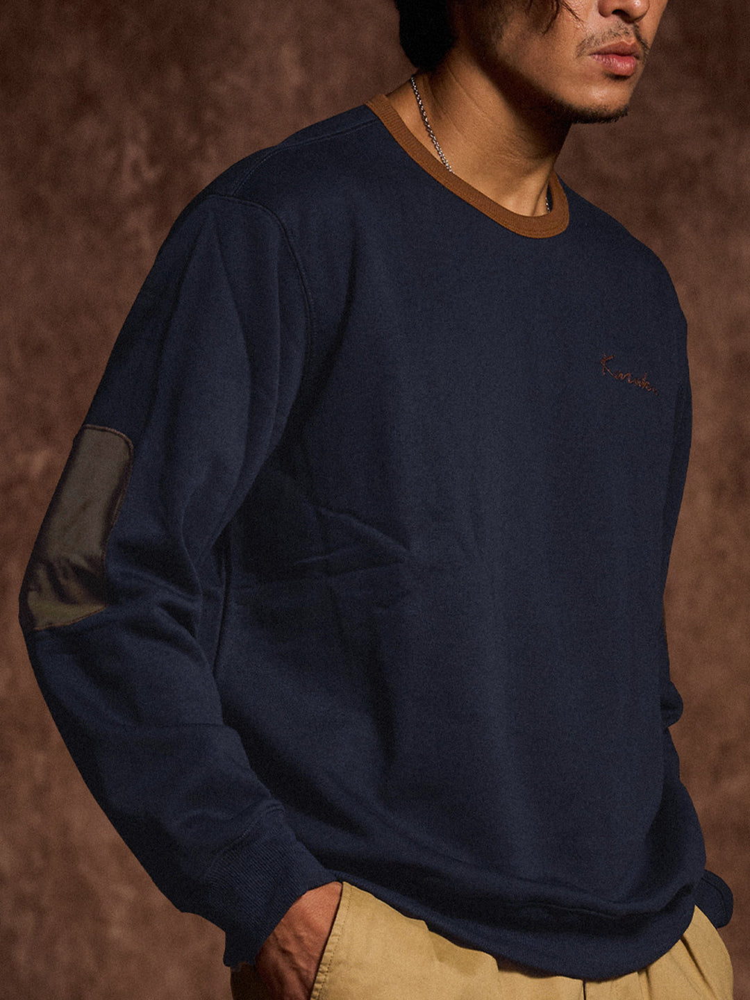 "KaraKu" Embroidery  Elbow Suede Patches Brushed Cotton Sweatshirt