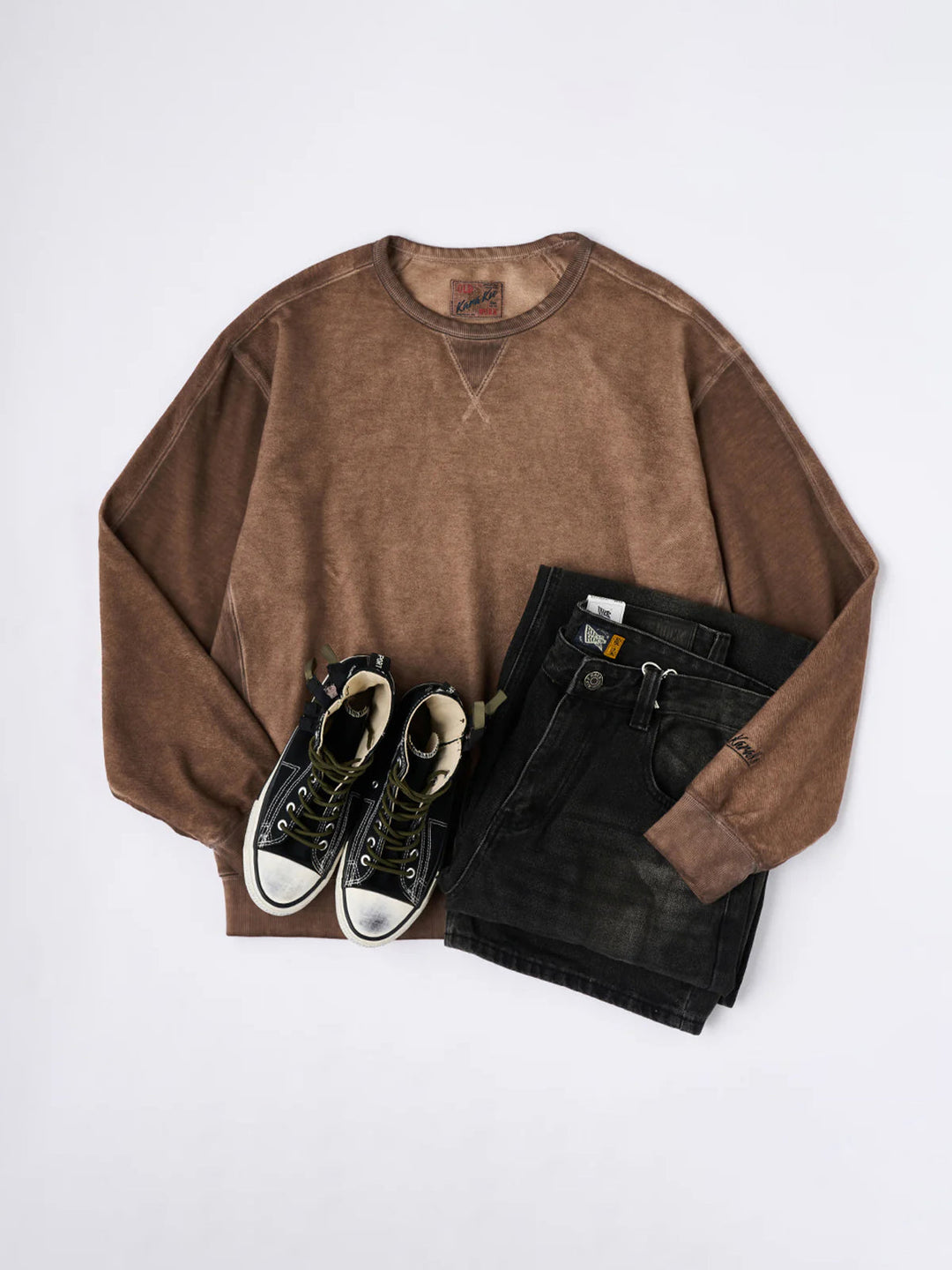 “KARAKU” Embroidered Logo Vintage-style Navy Crew Neck Sweatshirt