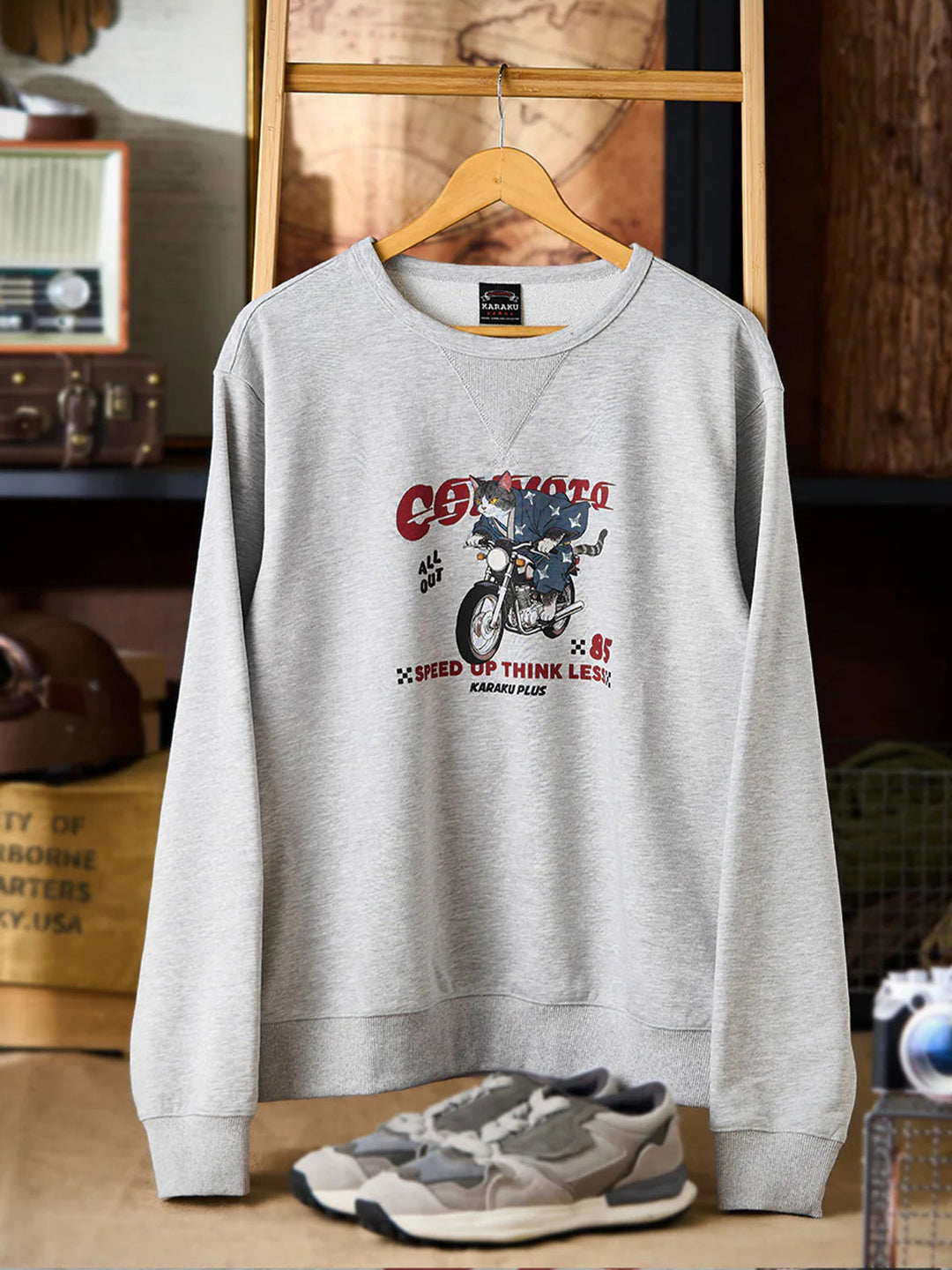 ‘Wag Neko Rider’ Printed Pullover Sweatshirt with V-Gusset
