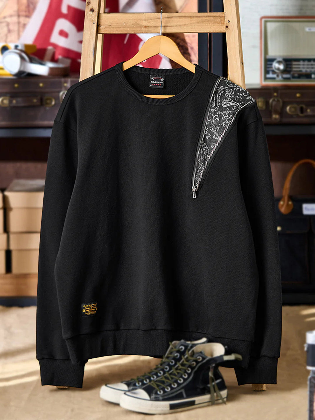 Paisley Pattern Denim Panel &amp; Zip Crewneck Pullover Sweatshirt