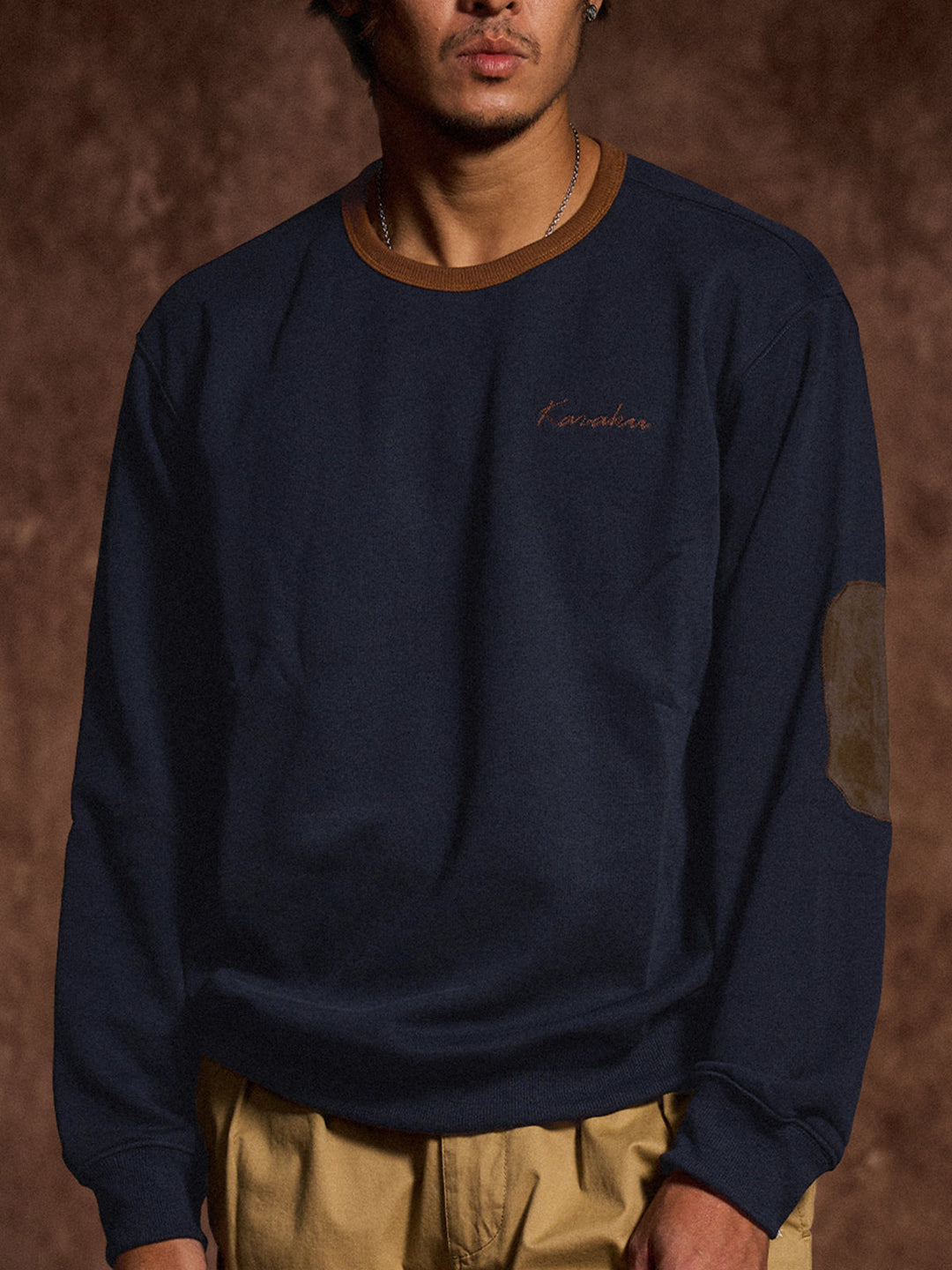 "KaraKu" Embroidery  Elbow Suede Patches Brushed Cotton Sweatshirt
