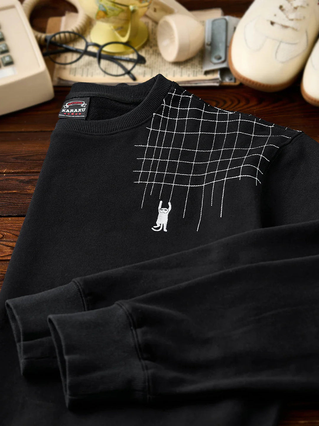 “Scratching Cat” Sashiko Embroidered Sweatshirt