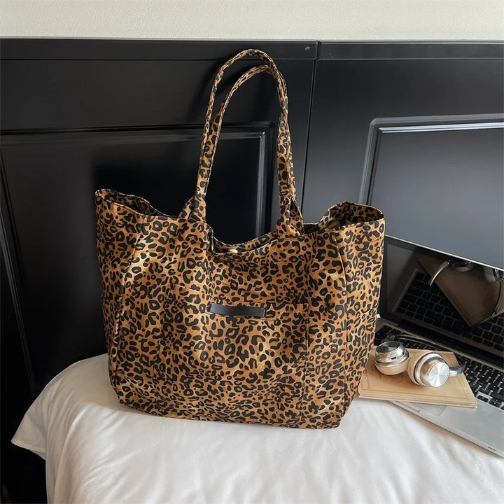 Juna | Tote Bag