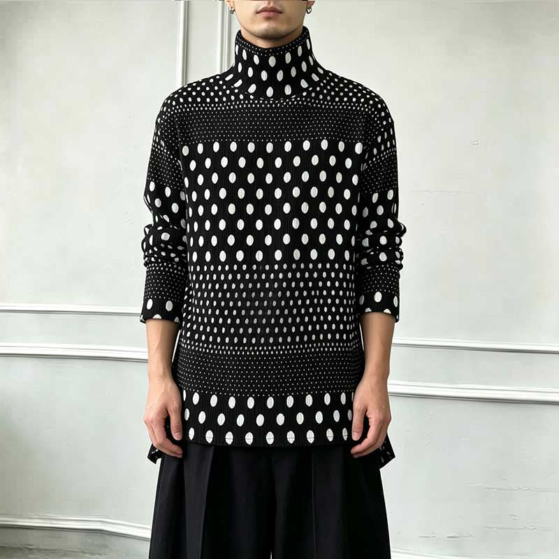 Ink-wash Polka Dot Turtleneck Pleated Base Layer Top