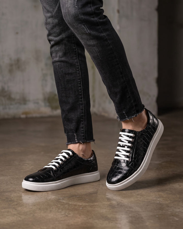 Camillo Leather Sneaker