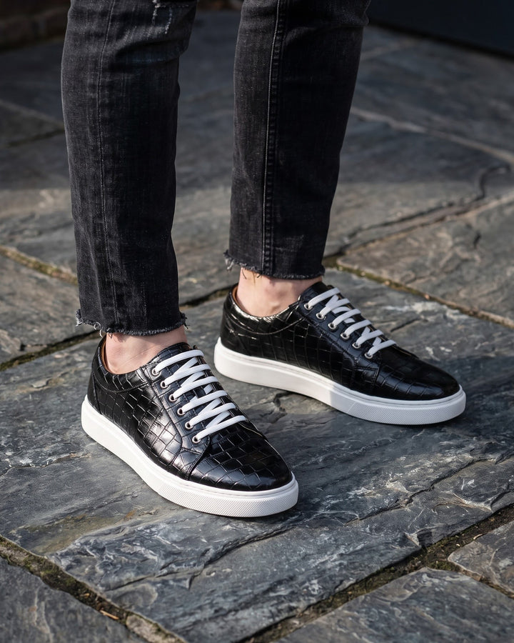 Camillo Leather Sneaker