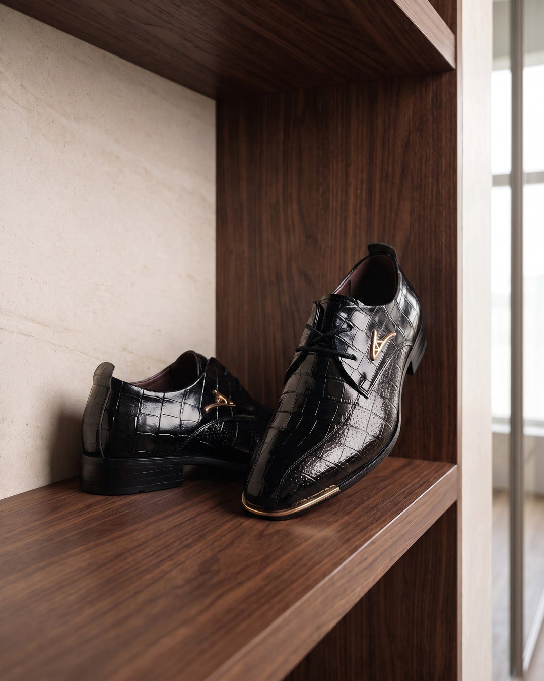 Feliciano Leather Derby